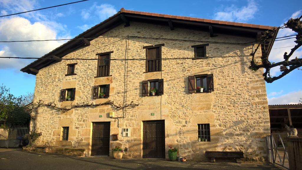 Mujika Etxea Villa Manurga Exterior photo
